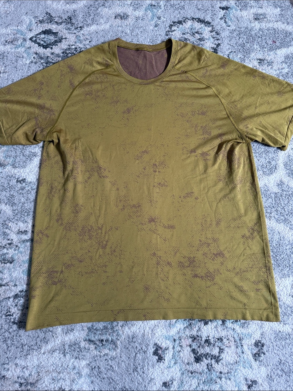 Men’s Lululemon Metal Vent Tee Size XXL